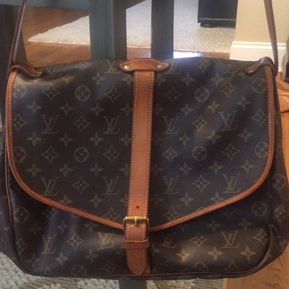 Louis Vuitton Handbags - Vintage LV Saumer 35💥Make An Offer‼️